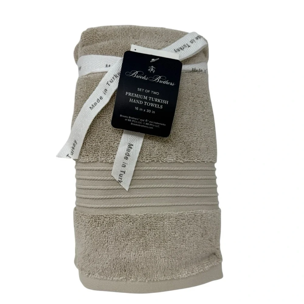 BROOKS BROTHERS Premium Turkish 2 Hand towels Stone color NWT